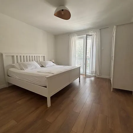 Apartment Antonia Makarska
